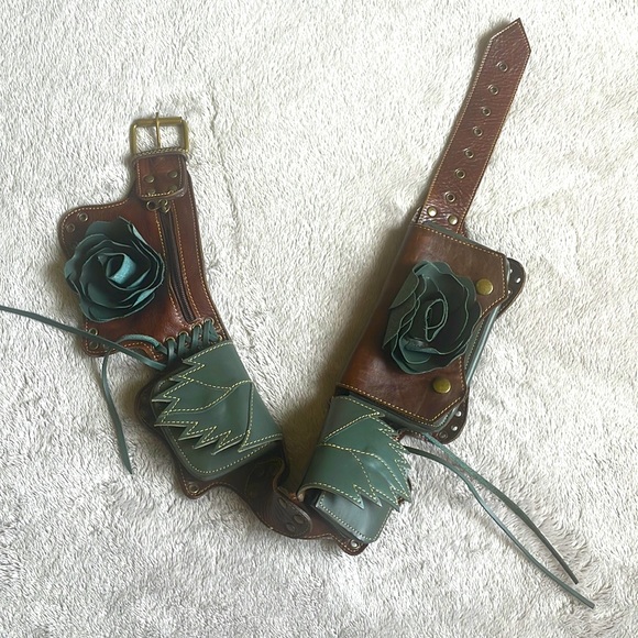 Naytures Empire Leather Green Rose Pocket Utility Belt Fit Large Phones sz Small - Picture 2 of 6